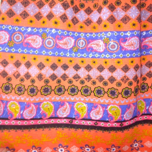 New Directions Woman High Cut Shoulder tunic tank w/ embellished neckline Sz XL - Picture 11 of 11